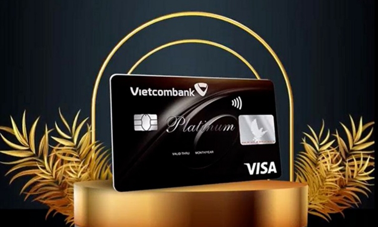 Thẻ đen Vietcombank (hình 9)