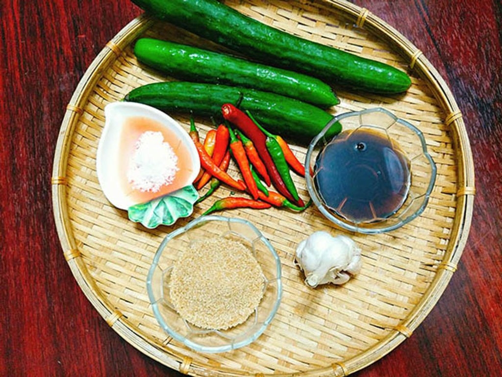Nguyên liệu làm món dưa leo ngâm nước tương