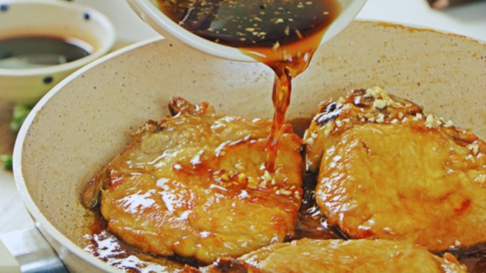 Sườn cốt lết rim nước tương