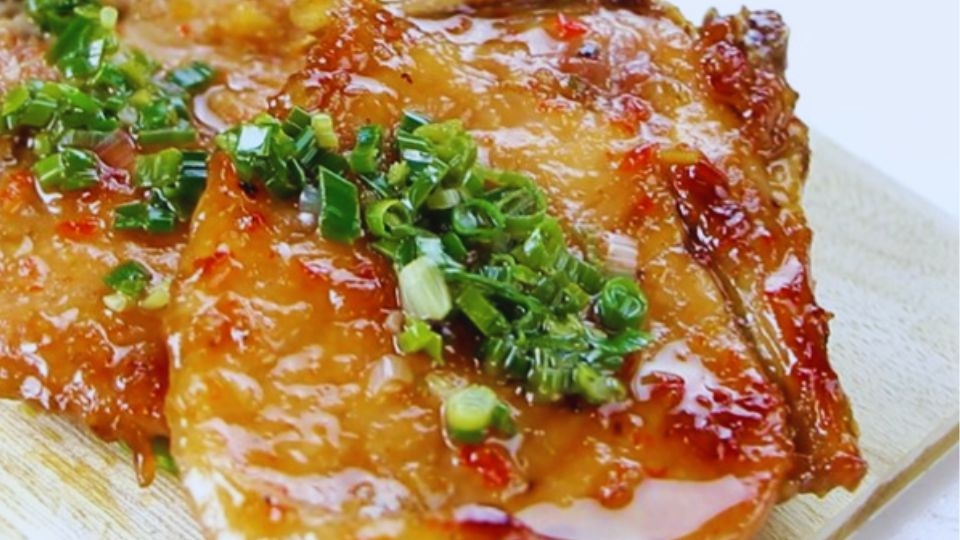 Sườn cốt lết rim chua ngọt