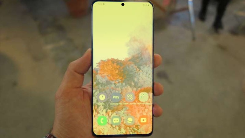 Lý do màn hình điện thoại Samsung bị đổi màu