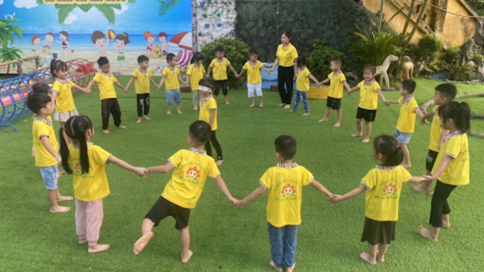 Có người quan sát quá trình chơi