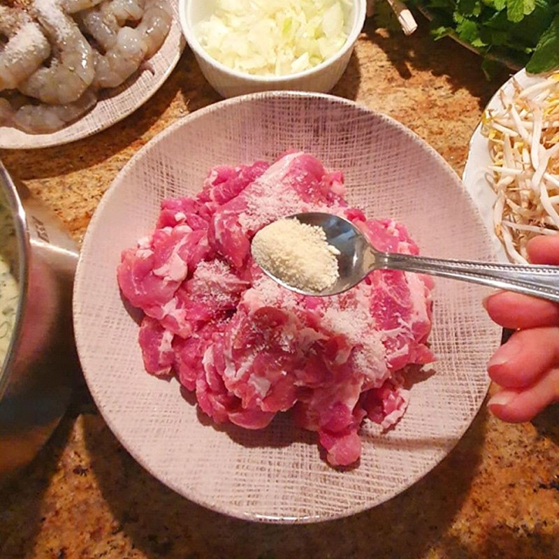 Cách chiên bánh xèo giòn: Những lưu ý quan trọng giúp bánh ngon, vàng rụm, không dính chảo 3