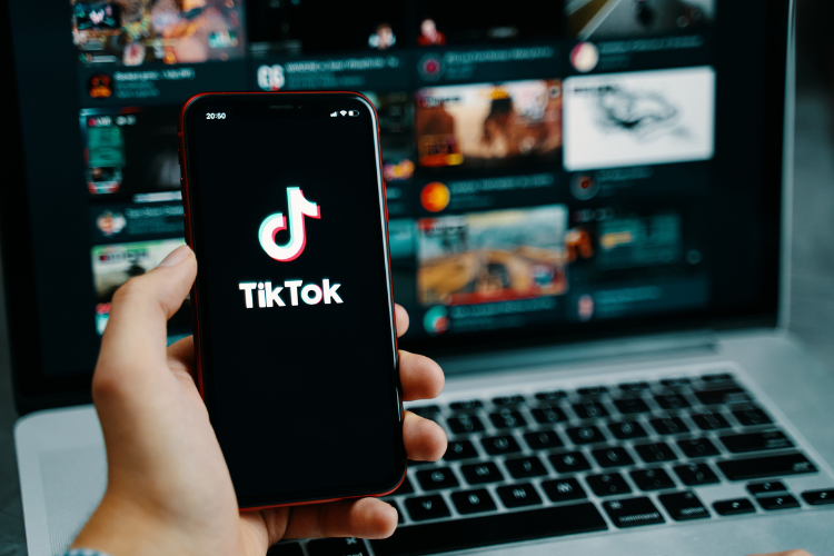 Cách mua hàng trên TikTok khi chưa đủ tuổi đơn giản, dễ làm ai cũng có thể áp dụng để mua sắm thả ga hình 1