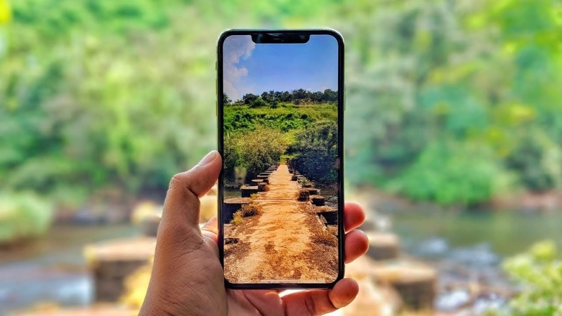 Trang bị cụm camera kép 12MP