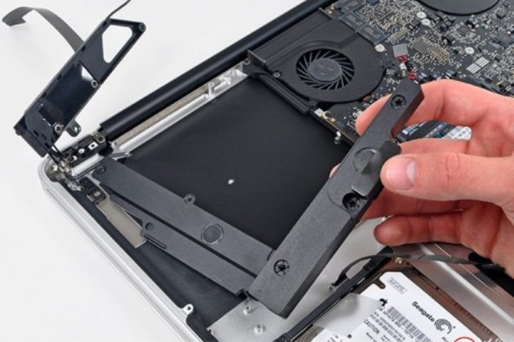 Nên thay loa laptop ở đâu uy tín?