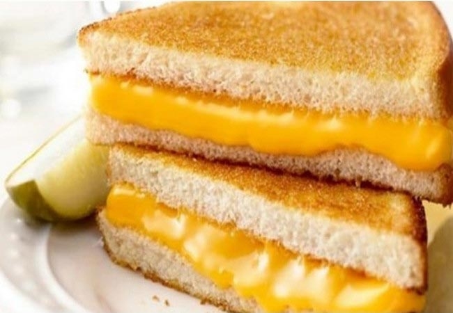 Cách làm đồ ăn vặt từ bánh mì sandwich cũ - Gợi ý các món ăn vặt hấp dẫn khác từ bánh mì 3