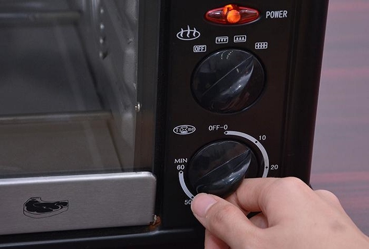 Lò nướng phát ra tiếng kêu 6