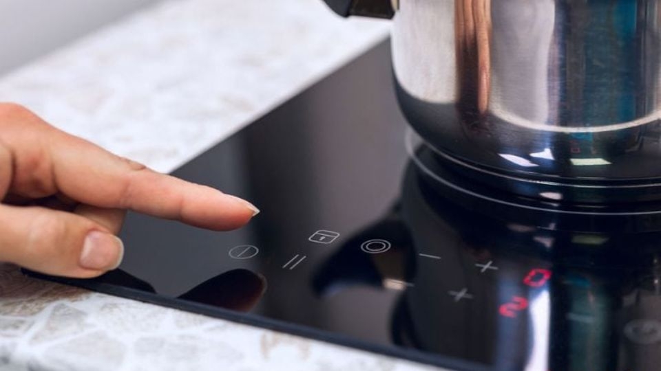 Cách bật/tắt bếp từ Bosch