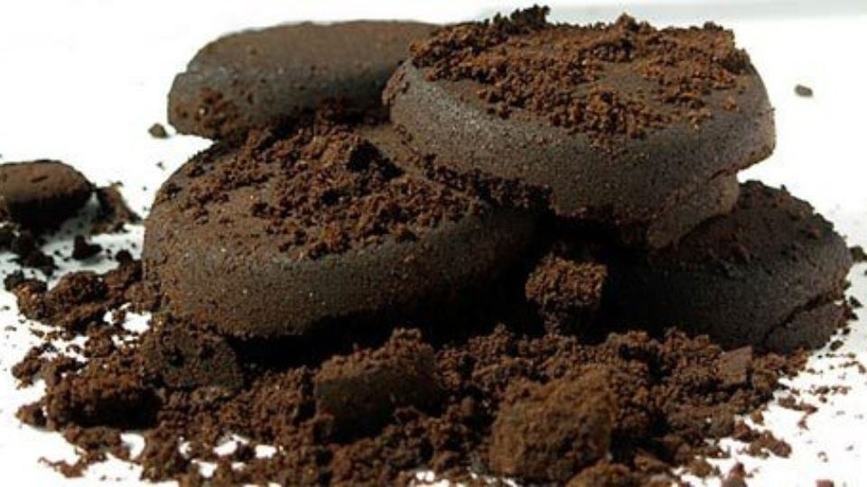 Sử dụng bã cà phê