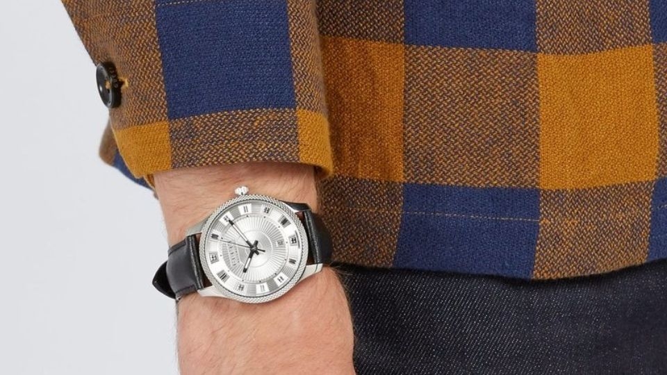 Gucci là thương hiệu lâu đời và chuyên về ngành thời trang
