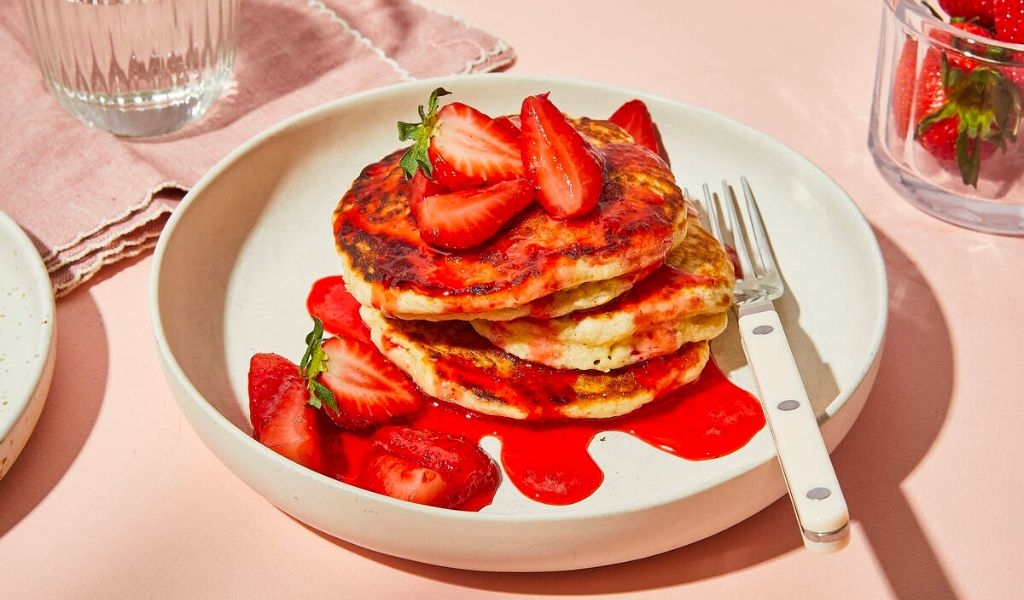Cách làm bánh pancake cho bé ăn sáng thơm ngon, bổ dưỡng và cực kỳ đơn giản 3