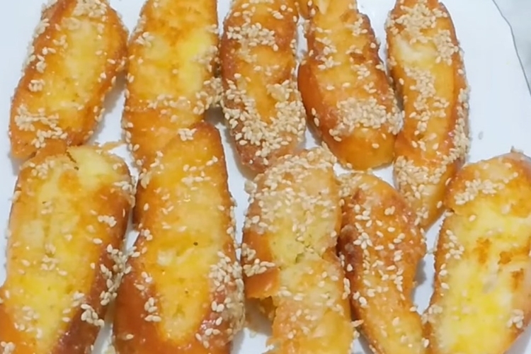 Bánh mì chiên bơ đường