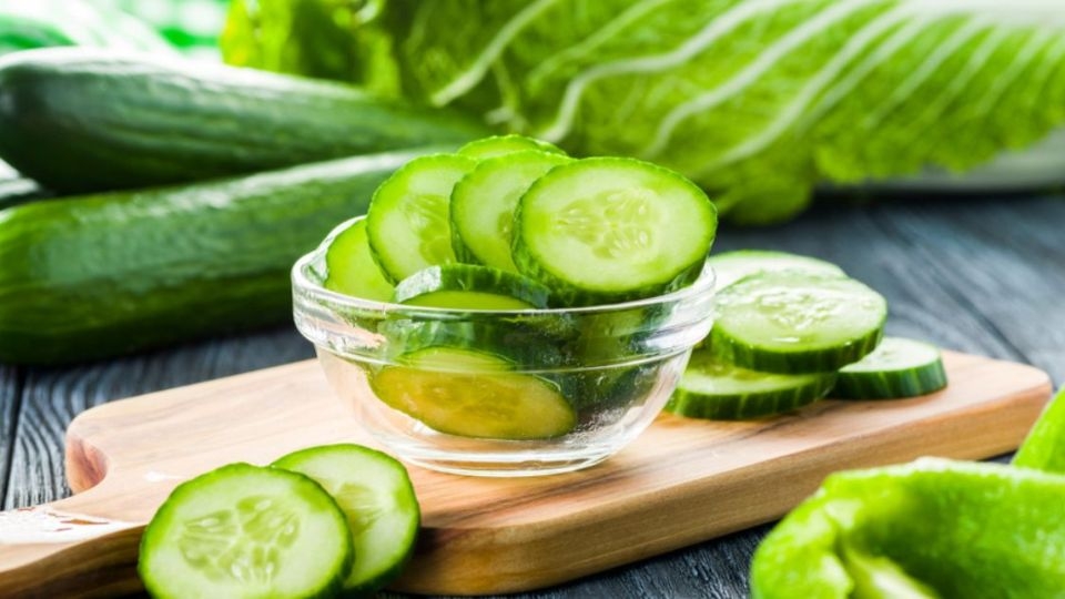 Sơ chế rau củ ăn kèm