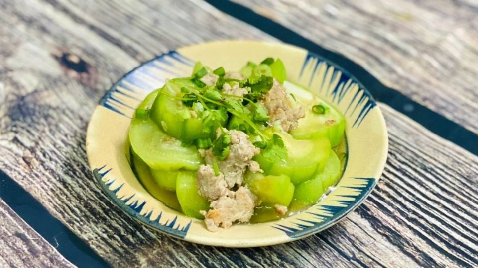 Thịt lợn xào mướp