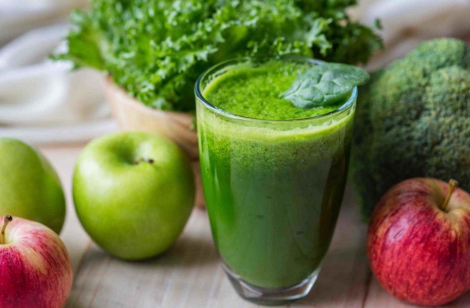 Có rất nhiều chị em Lựa chọn cải xoăn thành thức uống giảm cân