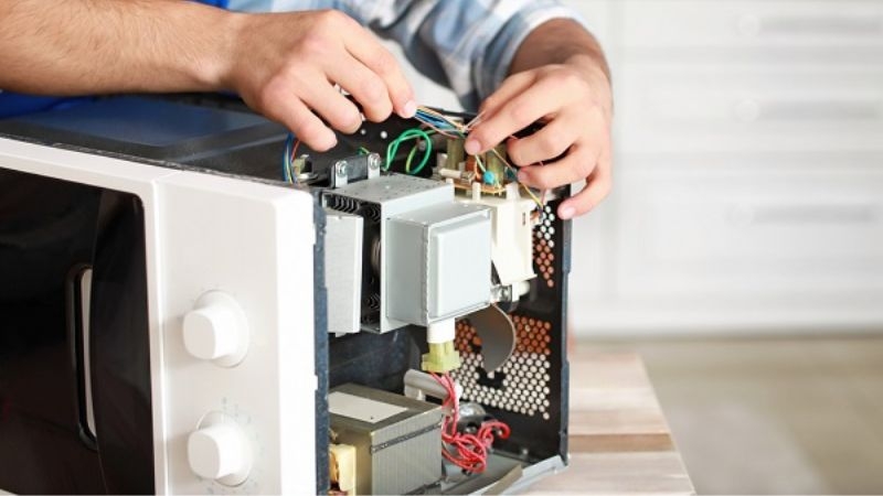 lò vi sóng bị rò điện ra vỏ 3