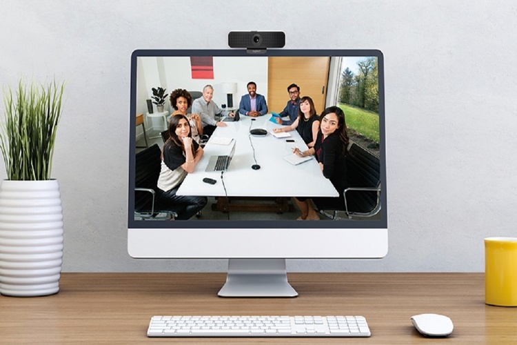 Thiết lập webcam và micro trên máy tính để quay TikTok