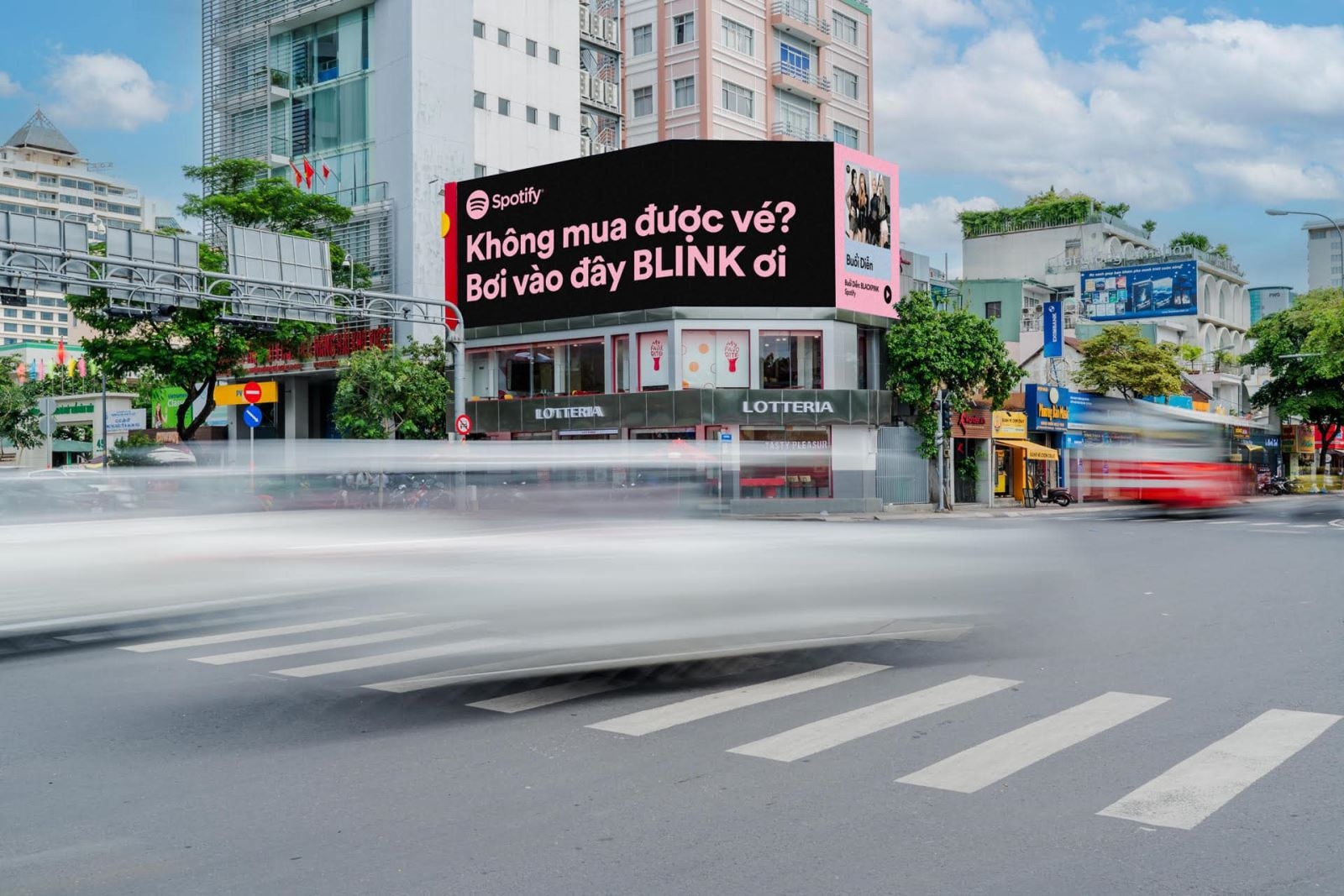 Chữ chạy trên màn hình điện thoại là gì?