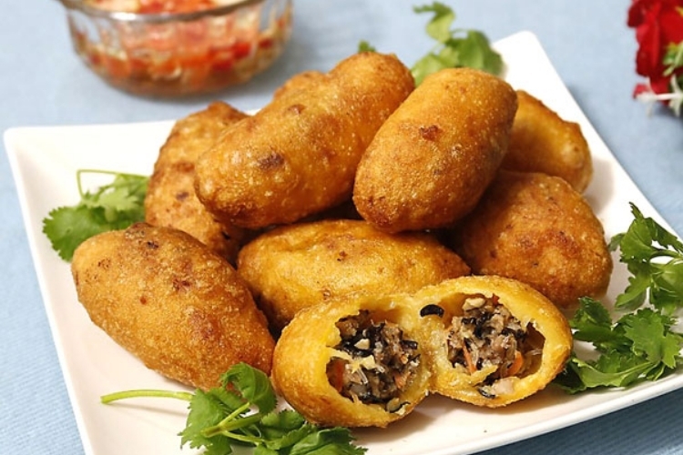 Cách làm bánh cam mặn