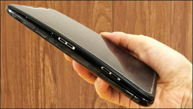 iPhone X bị hở viền màn hình 1