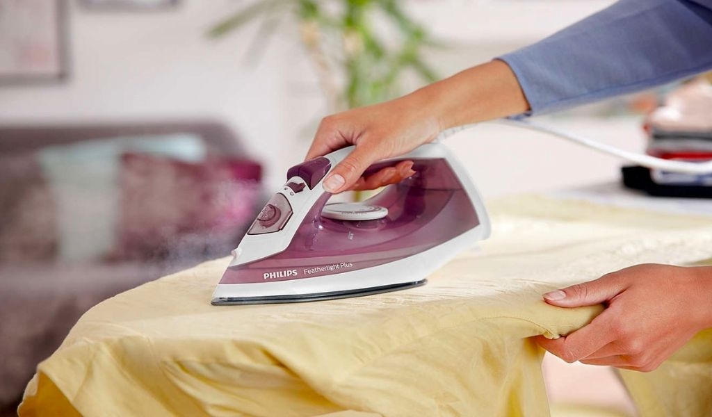 Bàn ủi hơi nước có ủi khô được không? Gợi ý các một sản phẩm chất lượng, nên mua 5