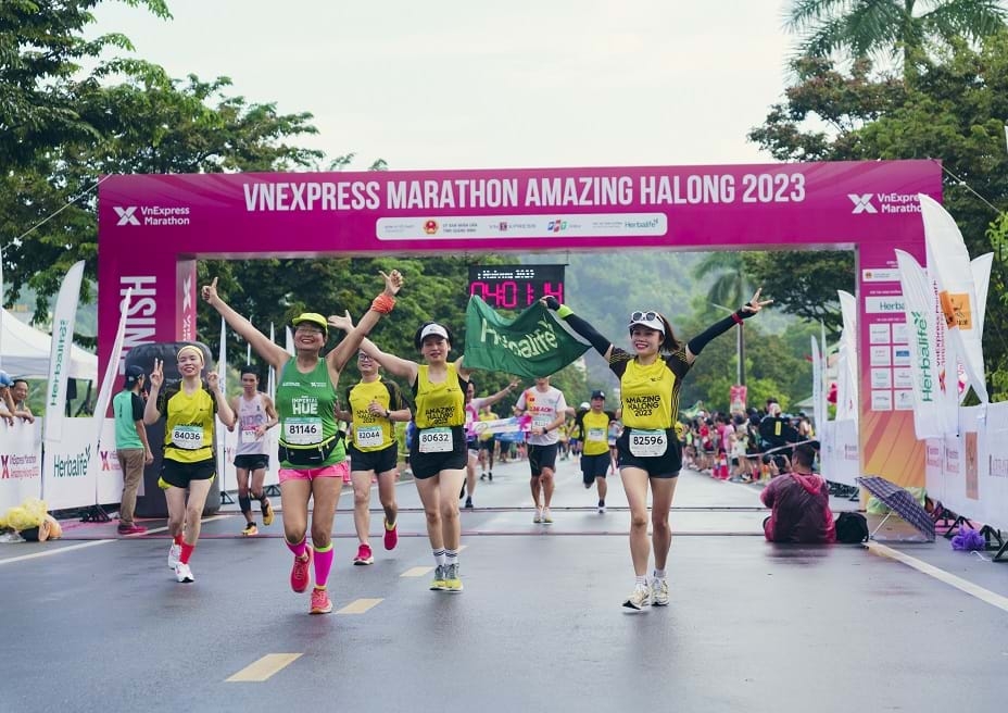 VnExpress Marathon Hạ Long