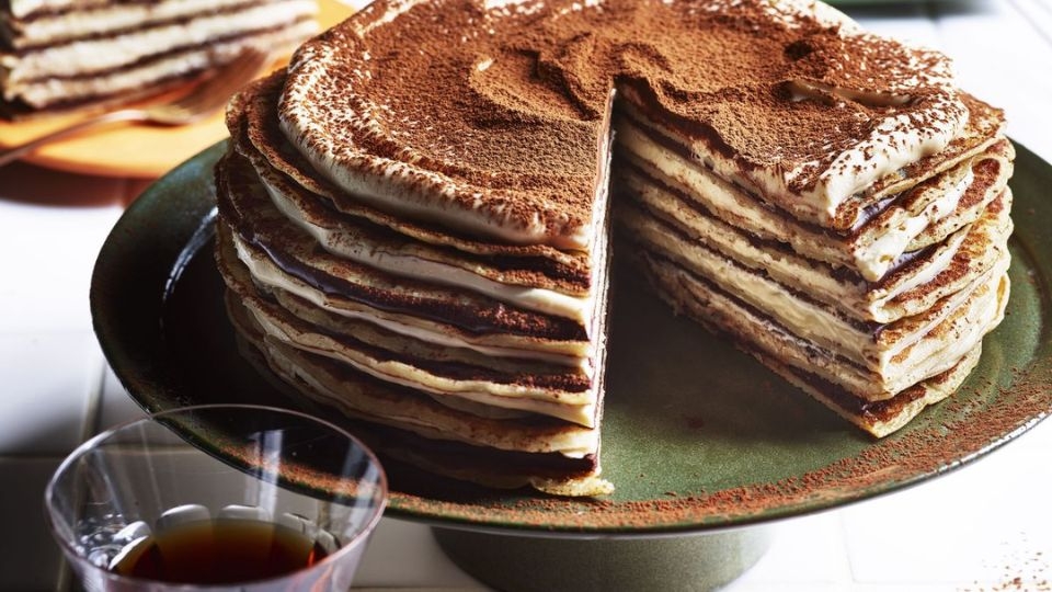 Bánh crepe ngàn lớp tiramisu