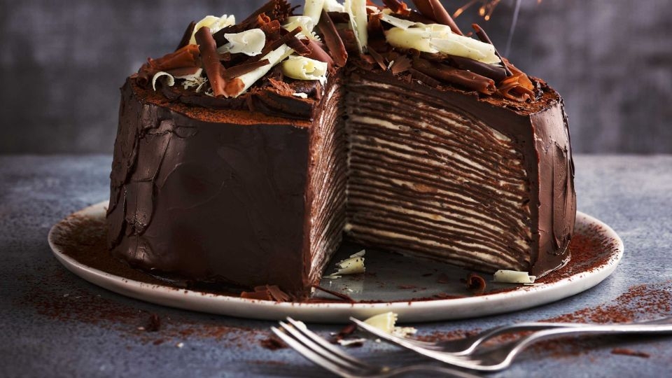 Bánh crepe ngàn lớp socola