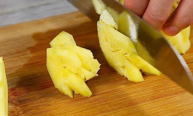Sơ chế dứa