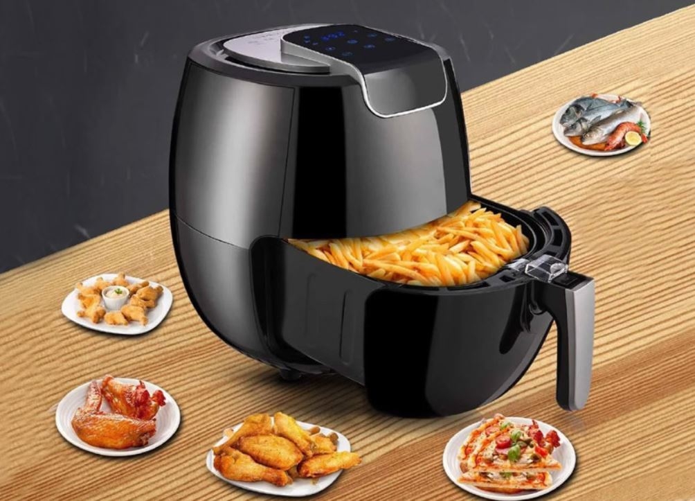 Cho thực phẩm cần chế biến vào nồi