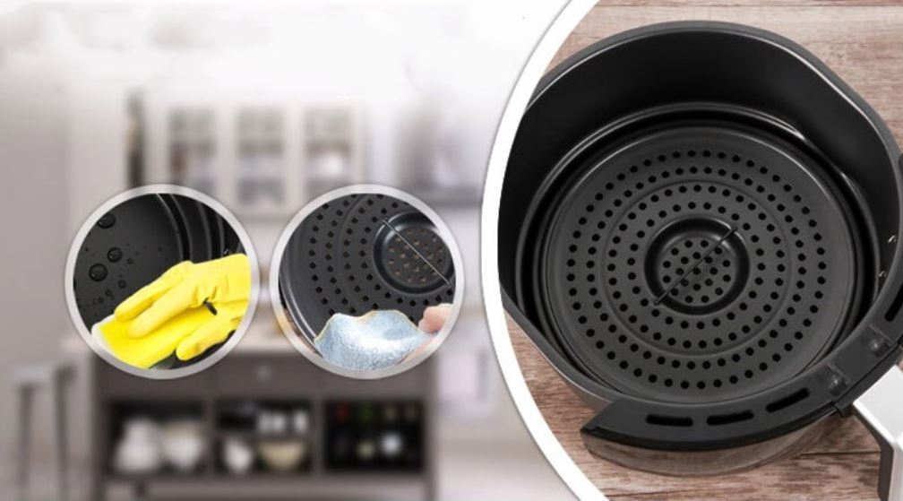 Cần tháo rời rổ chiên ra khỏi nồi để vệ sinh