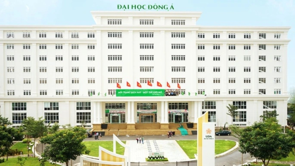 Đại Học Đông Á