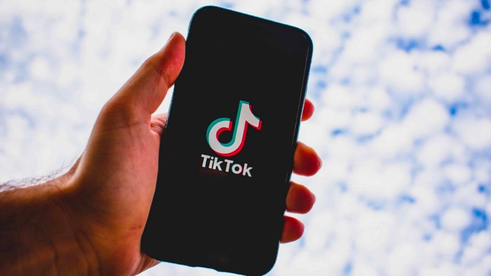 Tìm kiếm chủ đề và từ khoá