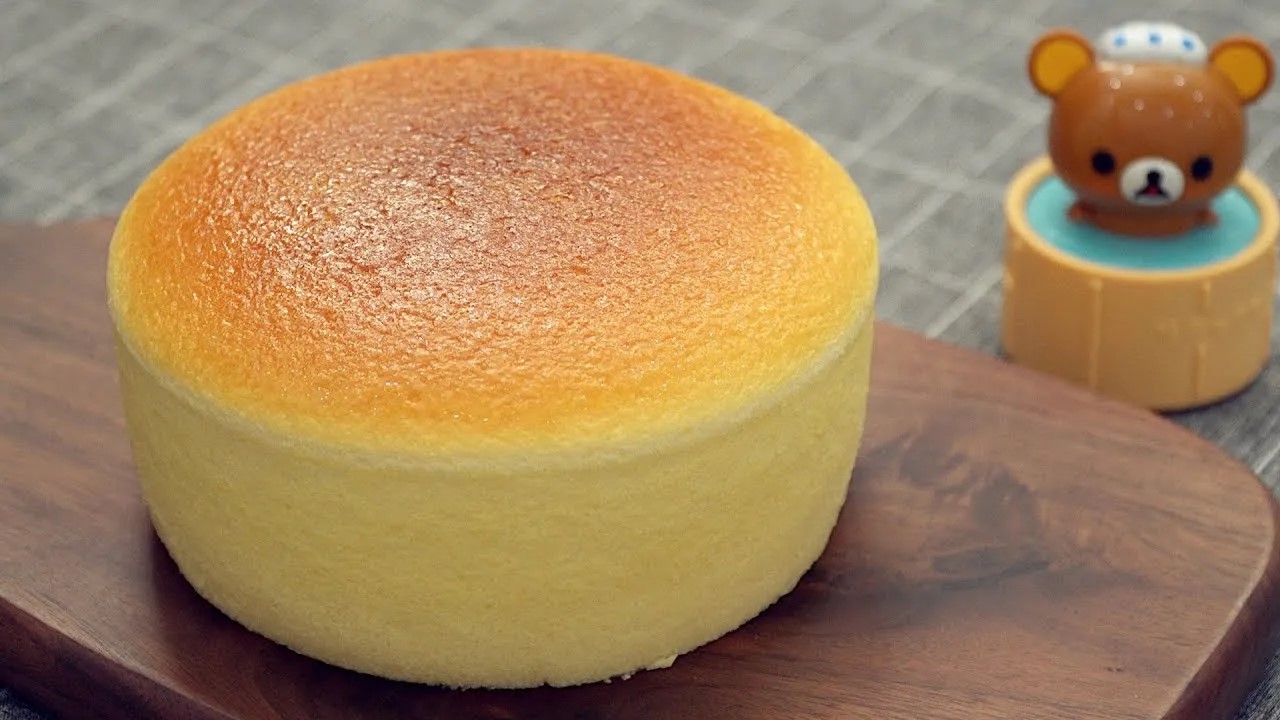Thưởng thức bánh bông lan