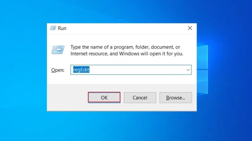 Nhập regedit và nhấn Ok