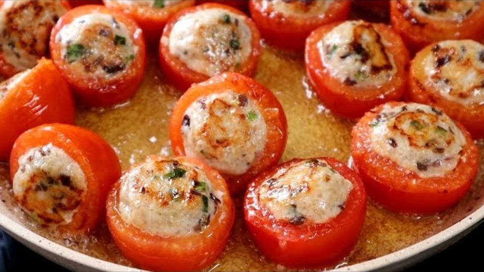 Cà chua nhồi chả cả thác lác