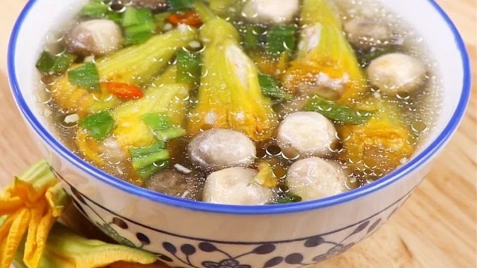 Cá thác lác nấu canh bông bí