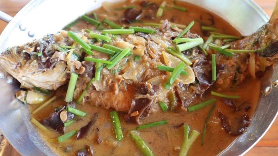 Cá chép hấp tương hột