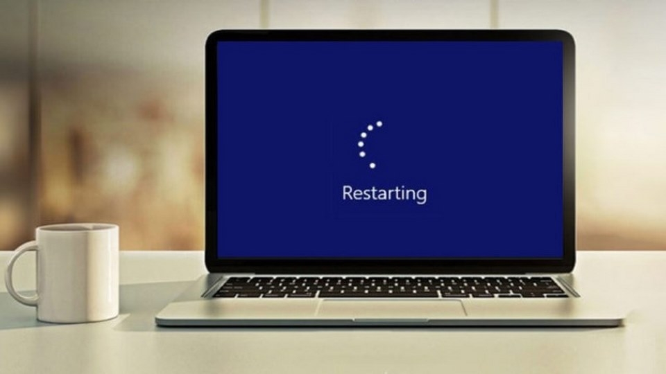 Tiến hành reset lại các dòng máy tính