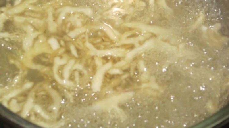 Nấu rau câu chân vịt