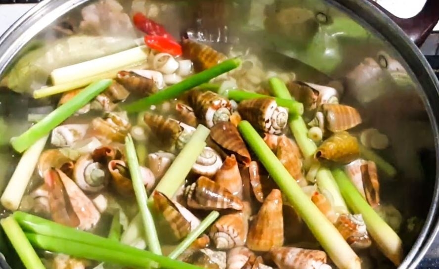 ốc nhảy hấp sả 5