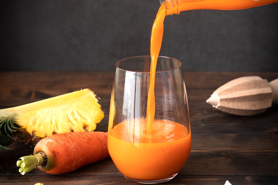 Sinh tố cà rốt mix dứa.