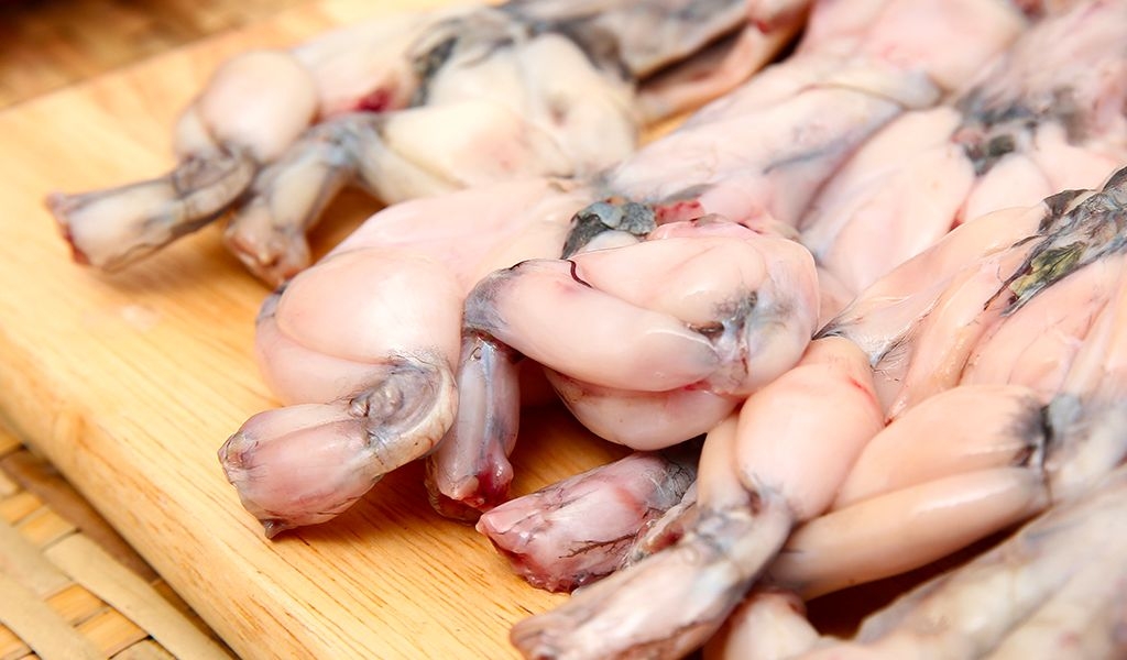 Hướng dẫn làm ếch xào chuối dân dã, thơm ngon, bổ dưỡng cho cả gia đình 5