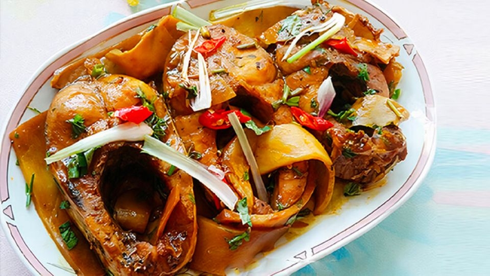 Cá chép kho măng