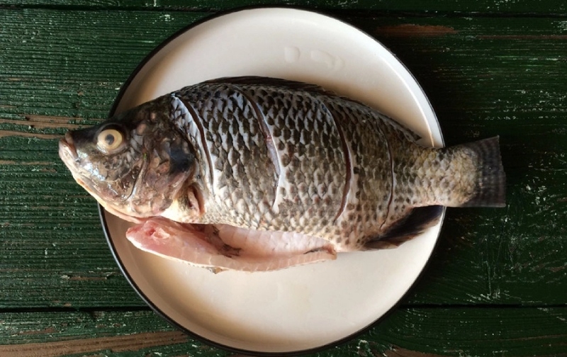 Cá rô phi chiên giòn hình 3