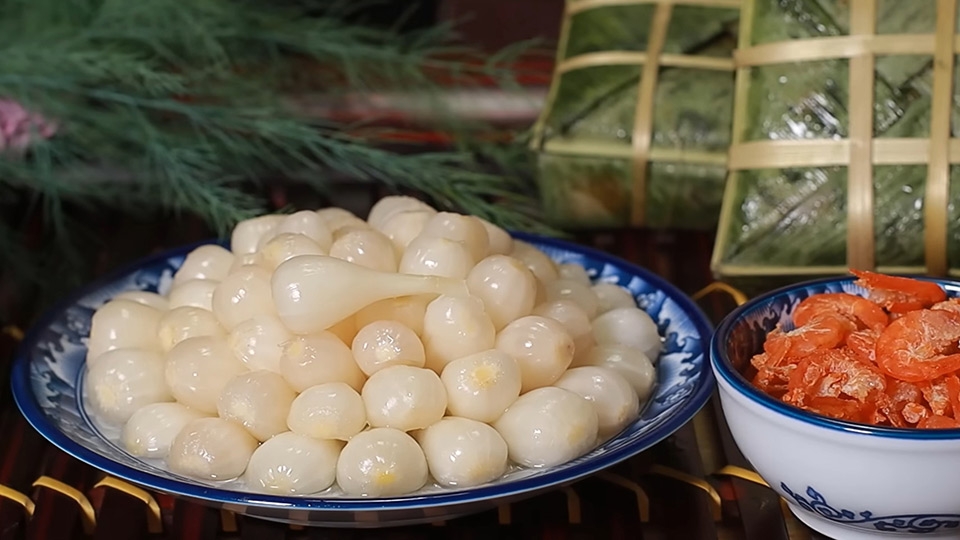 Thành phẩm củ kiệu sau khi ngâm xong cực ngon