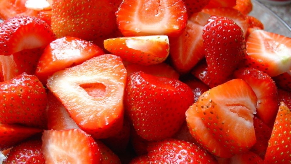 Sinh tố ổi dâu tây (2)