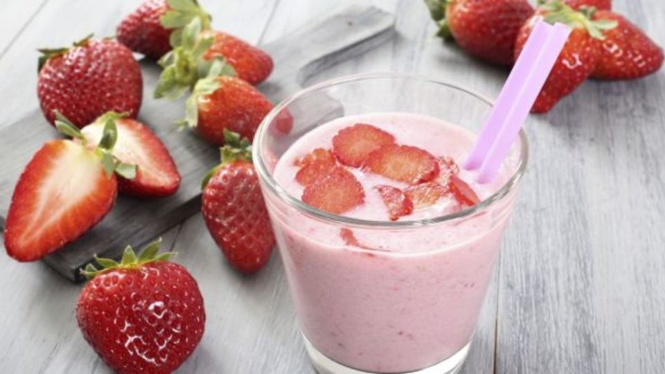 Sinh tố ổi dâu tây (3)