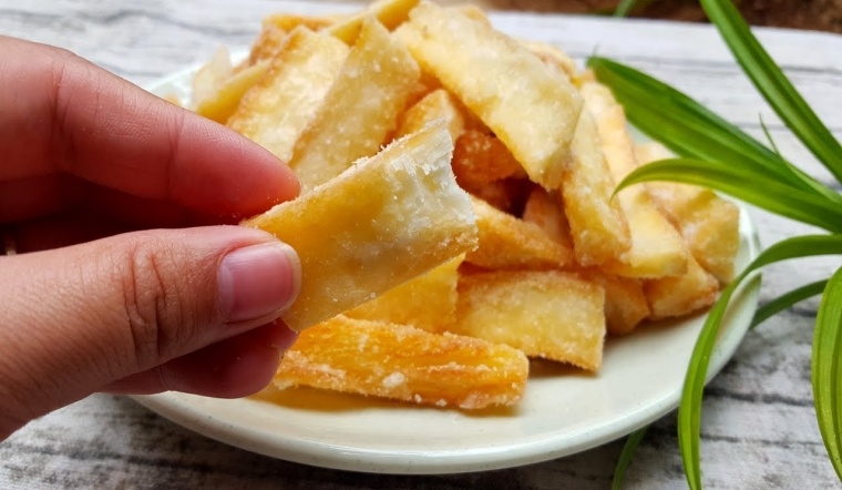 ​    ​cách làm bánh khoai mì chiên 4